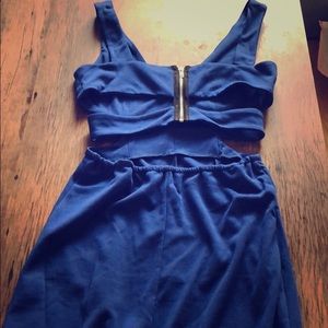 Classy Yet Sexy Prom Dress